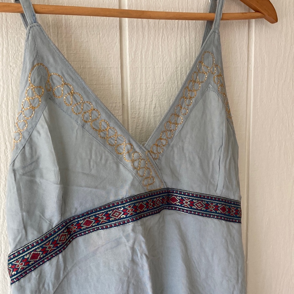 Indonesian dress
